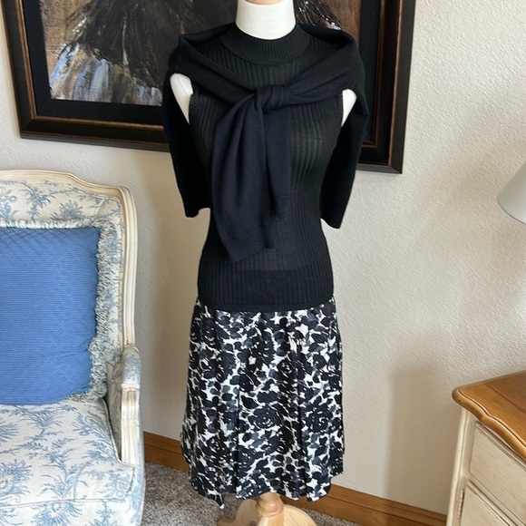 Judd Heller Made in France Sz S Black Semi- Sheer Mock Neck Sleevekess - Picture 4 of 5